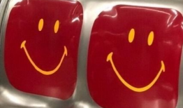 吃瓜娱乐圈的文案搞笑,娱乐圈那些让人捧腹大笑的幕后故事